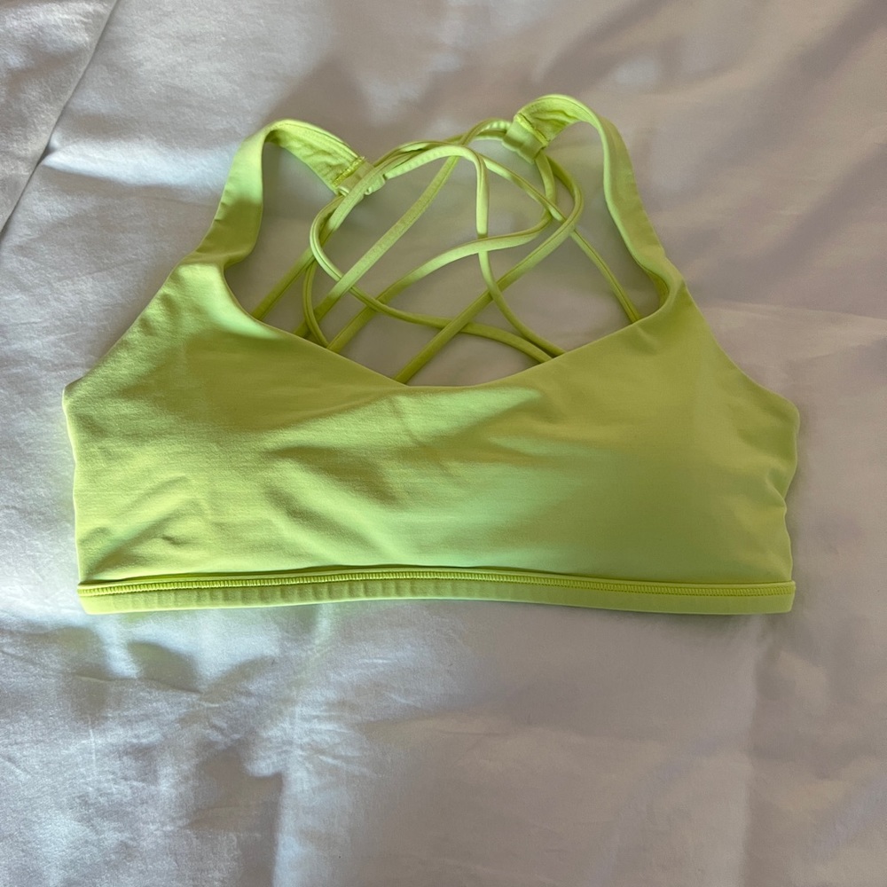 Lululemon sports bra
